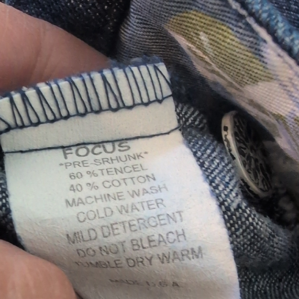 Focus Denim Jacket and Pants Set Size S - Picture 7 of 10